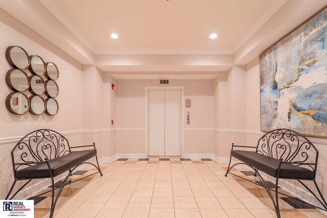 Building Photo - Gated Community In The Heart of Buckhead.