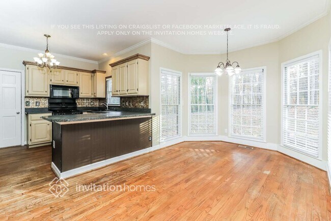 Building Photo - 4885 Leeds Ct