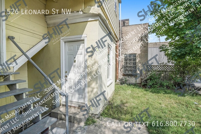 Building Photo - 526 Leonard St NW