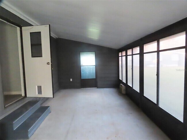 Building Photo - 1077 Quail Dr