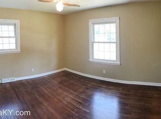 Building Photo - Nice 4 bedroom 2 bath located in Graymoor/...
