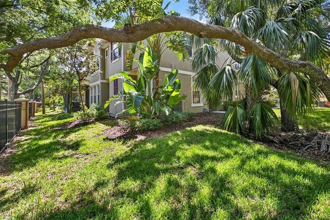 Building Photo - 6745 Breezy Palm Dr