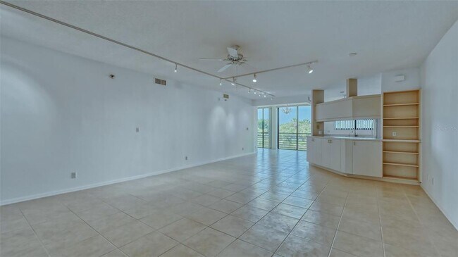 Building Photo - 5400 Eagles Point Cir
