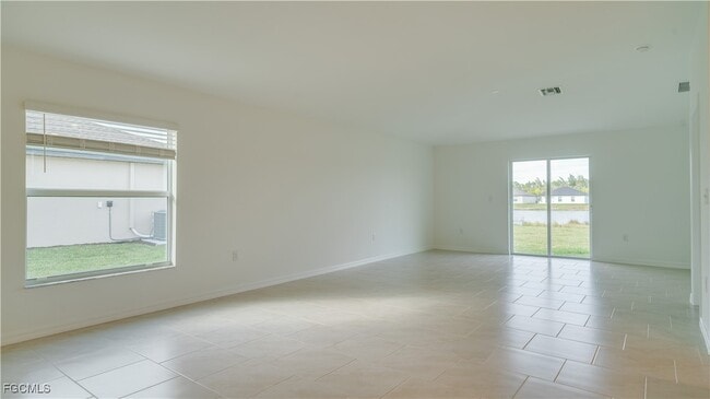 Building Photo - 4019 San Clemente Ct