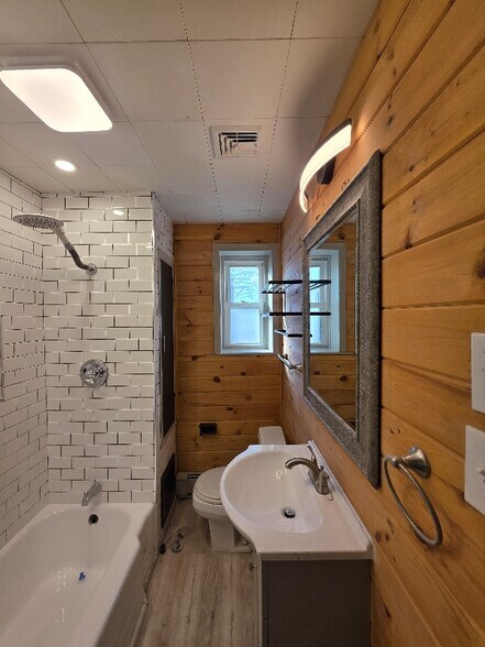 Building Photo - 2827 Horseshoe Pike