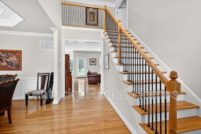 Building Photo - 2137 Roswell Dr