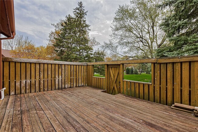 Building Photo - 79 Wintergreen Way