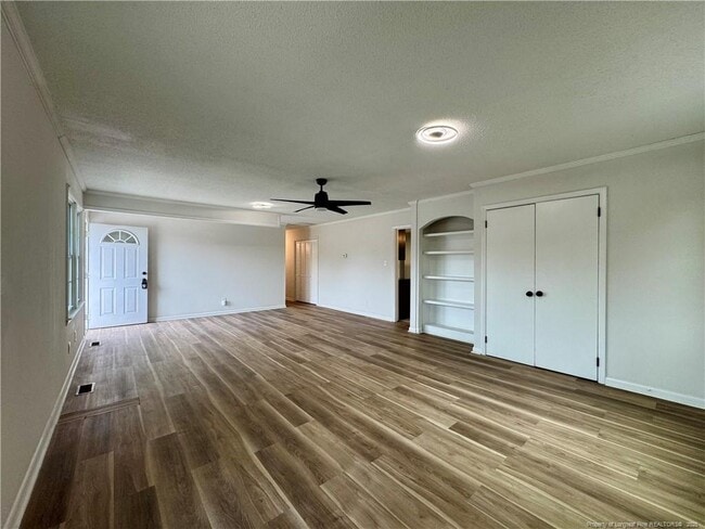 Building Photo - 1837 Glenwick Dr