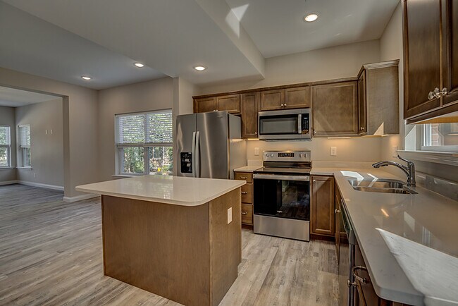 Building Photo - 5565 Limaburg Rd