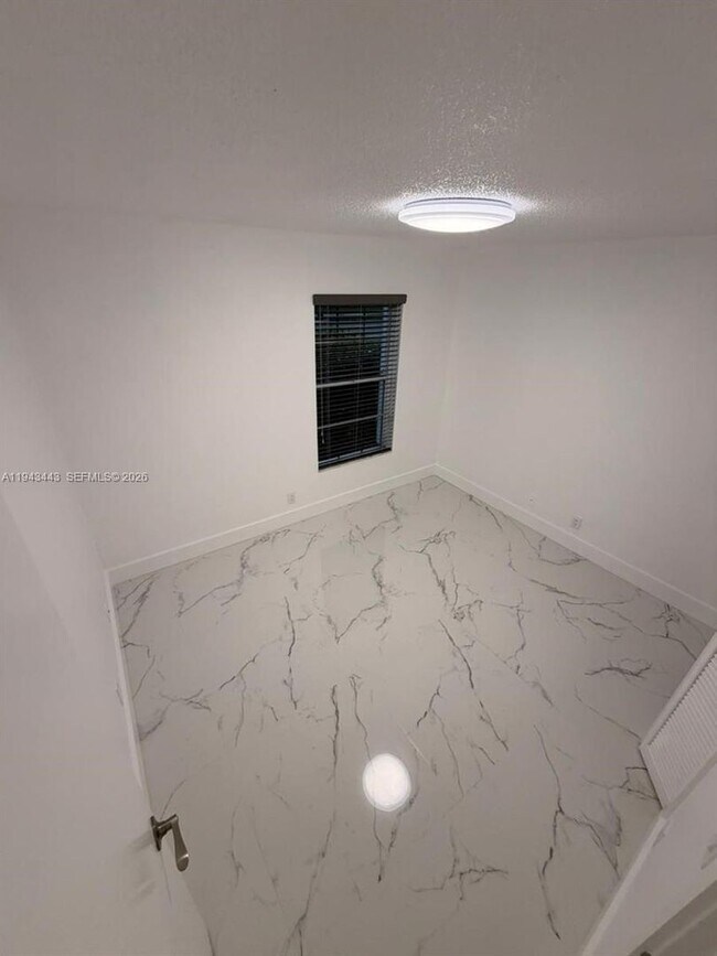 Building Photo - 10227 SW 55th Lane, Cooper City, FL 33328