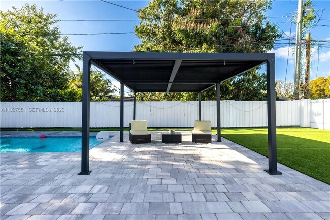 Building Photo - 10050 SW 171st St