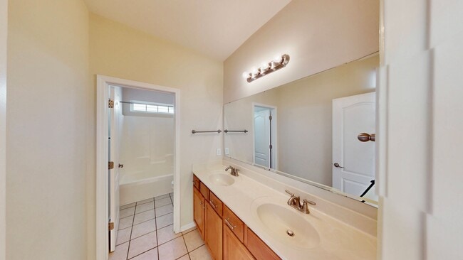 Building Photo - 8421 Cotton Press Rd