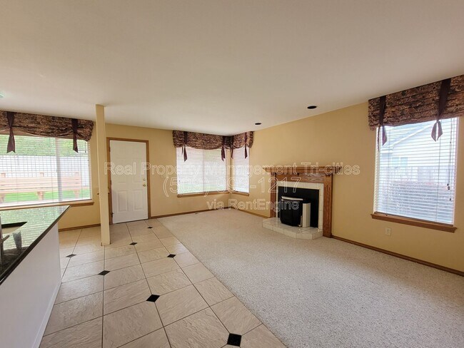 Building Photo - 2918 S Ledbetter Pl