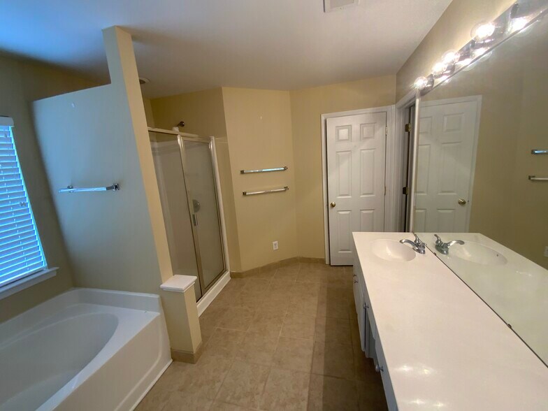 Master Bath - 8731 Darcy Hopkins Dr