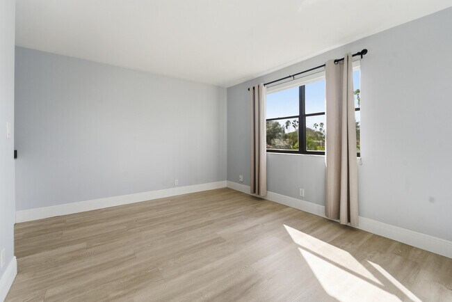 Building Photo - 11477 NW 39th Ct