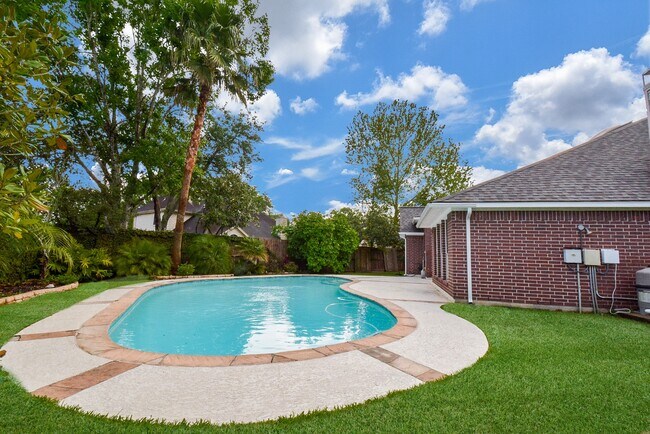 Building Photo - 1638 Almond Brook Ln