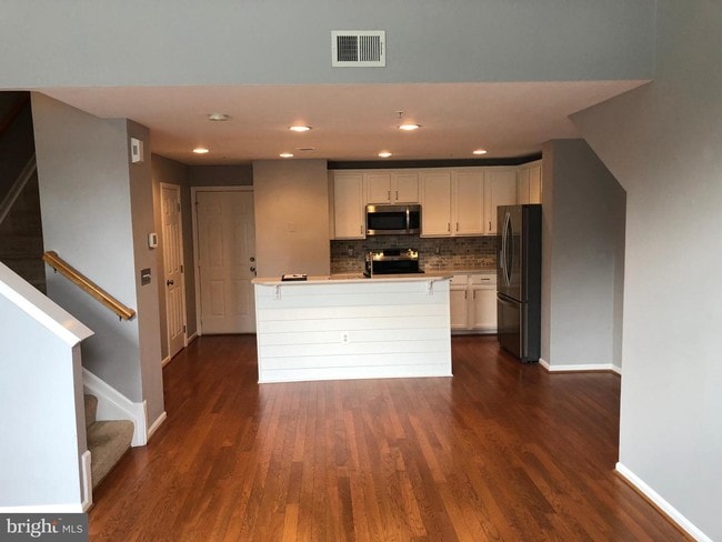 Building Photo - 42233 Terrazzo Terrace