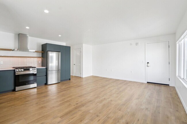 Building Photo - 1422 Tamarind Ave