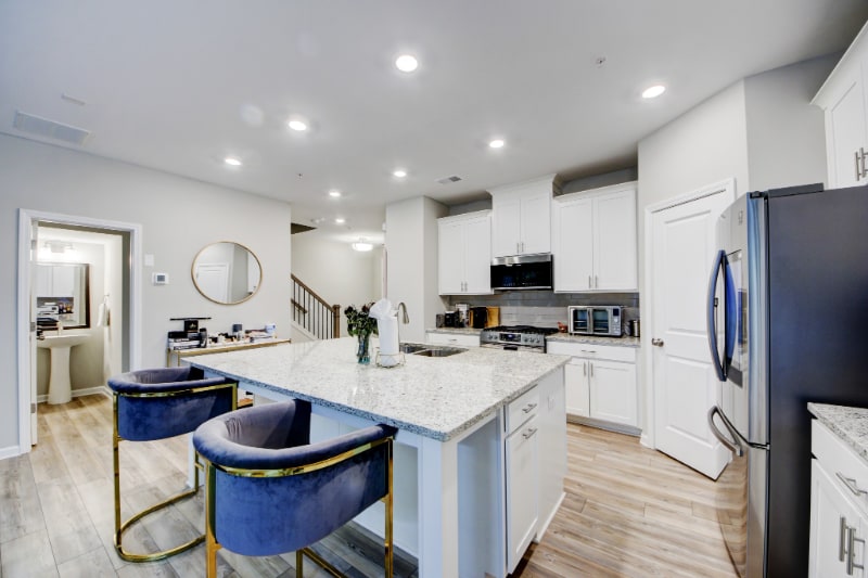 Building Photo - 180 Duval Dr