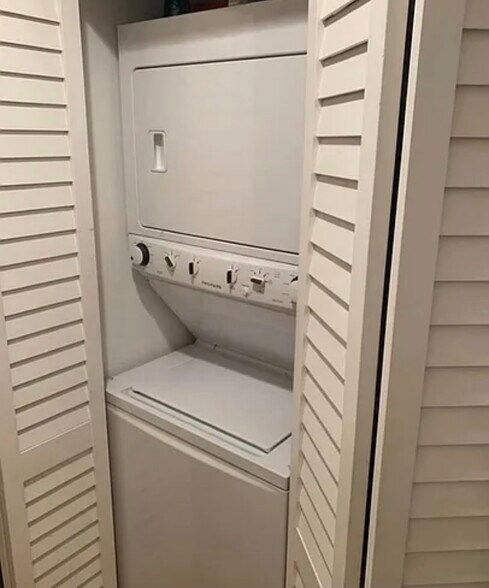 Building Photo - 1909 22nd St