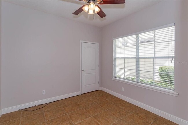 Building Photo - 832 Ellwood Ave