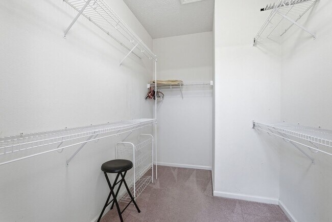 Building Photo - 149 Lazy Daisy Dr
