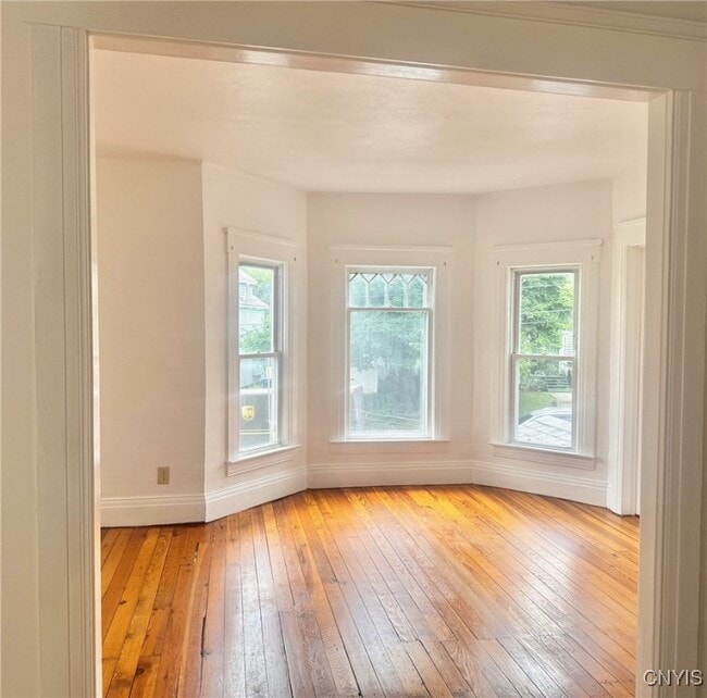 Building Photo - 126 Burnet Park Dr