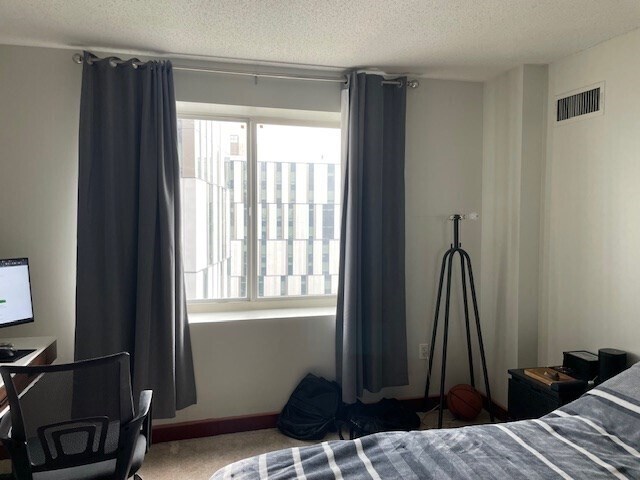 Building Photo - 10 Museum Way