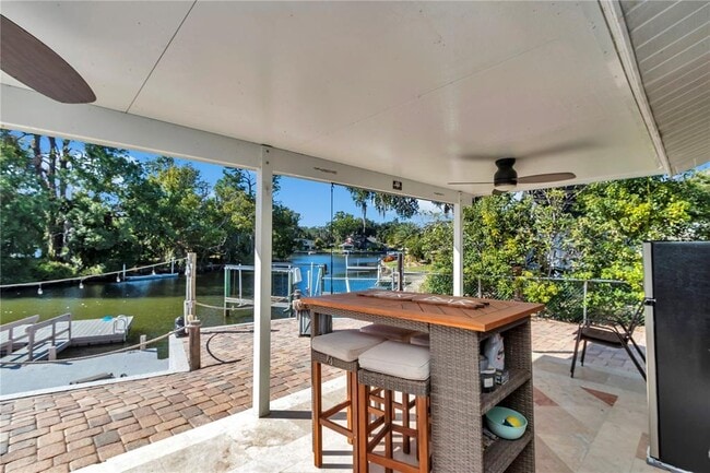 Building Photo - 1542 SE Pinwheel Dr