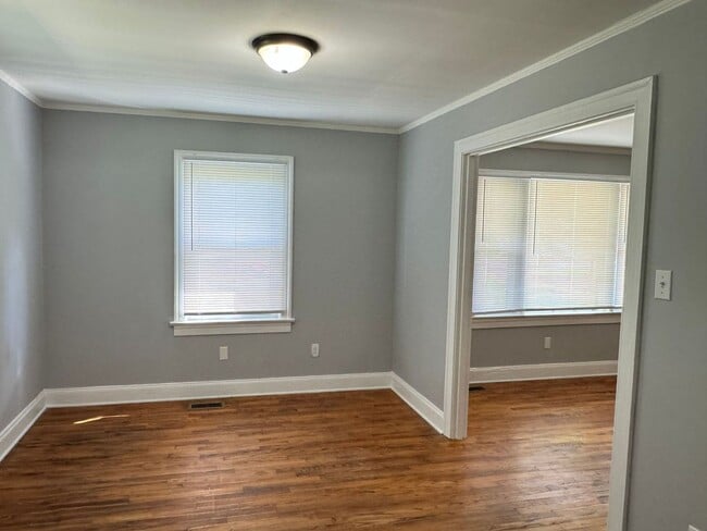 Building Photo - Great Location! Large Home with 3 bedrooms...