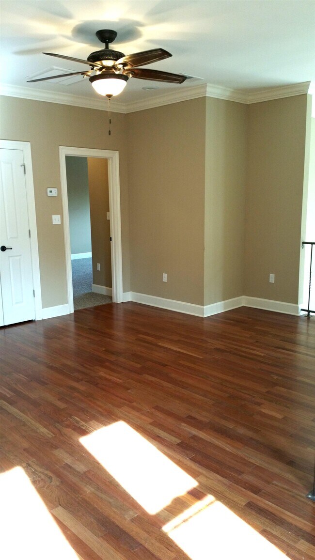 Building Photo - 1812 Ashley Hall Way