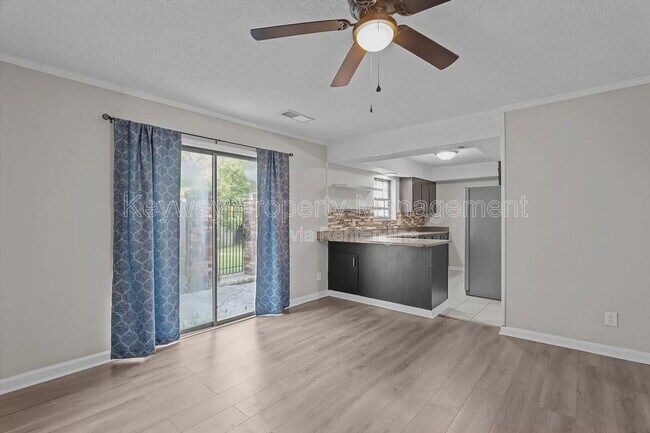 Building Photo - 2918 Arrowhead Dr
