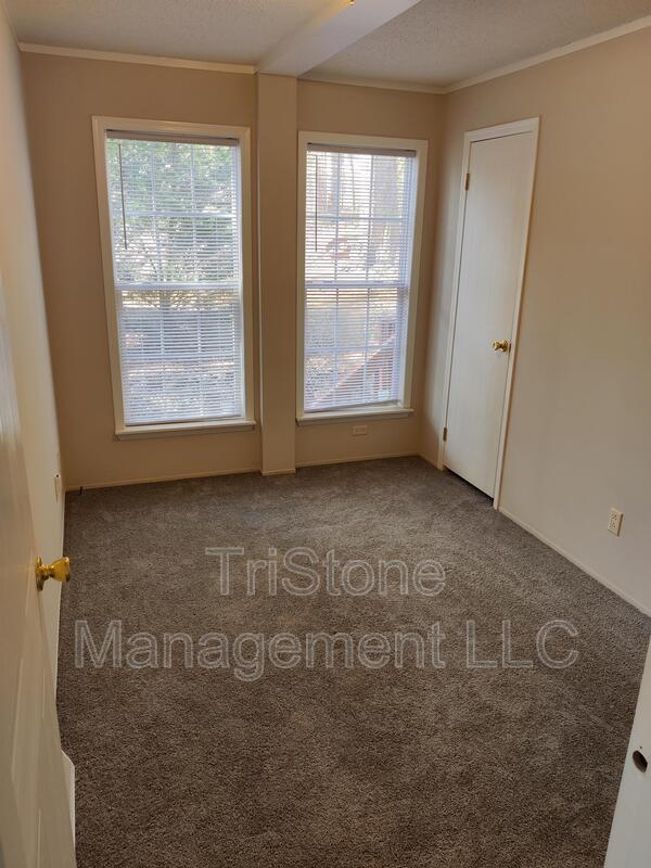 Building Photo - 173 Valleydale Rd