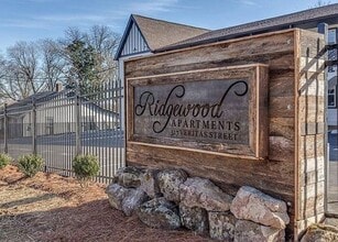 Building Photo - Remodeled Studio in Woodbine - $99 Deposit Special!