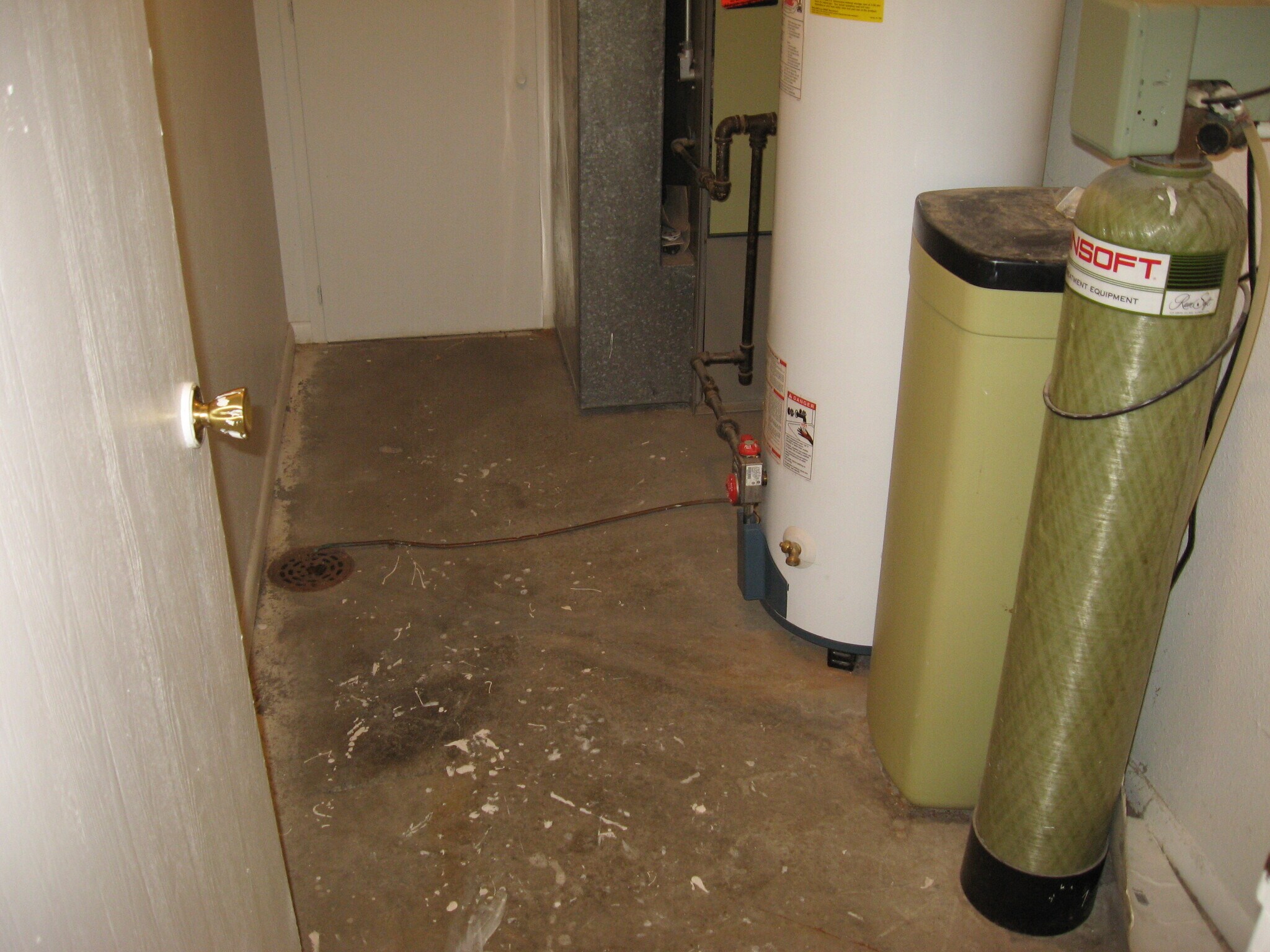 Building Photo - 670 Voiles Pl