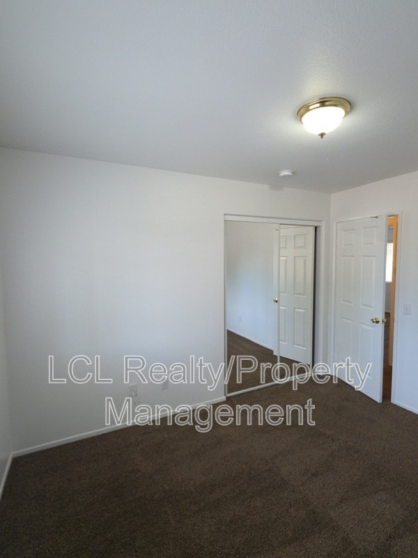 Building Photo - 22561 Forrest Rd