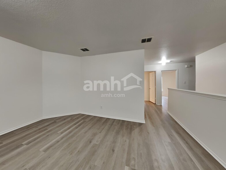 Building Photo - 1436 Lauren Dr