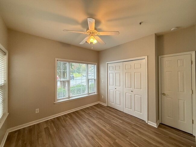 Building Photo - 6941 Hanesbrook Cir