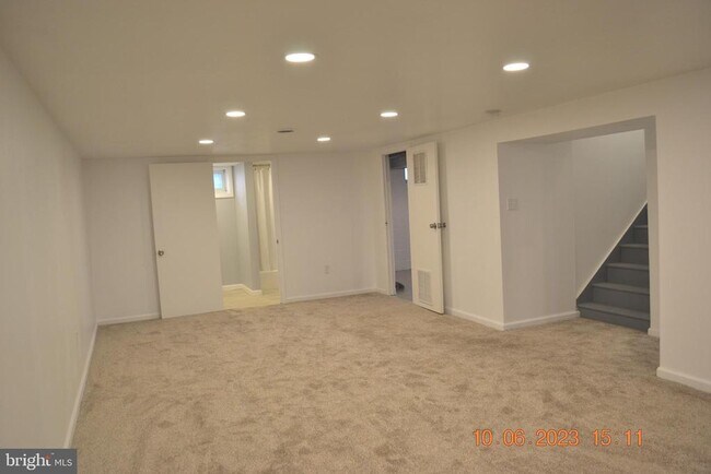 Building Photo - 1407 Gordon Dr