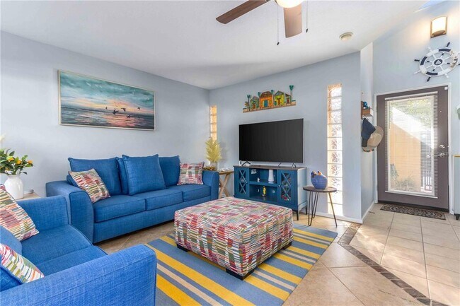 Building Photo - 824 Padua Ln