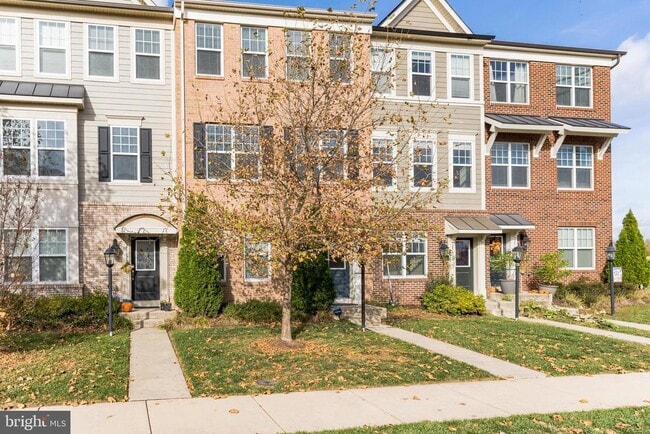 Primary Photo - 25621 Pleasant Valley Rd