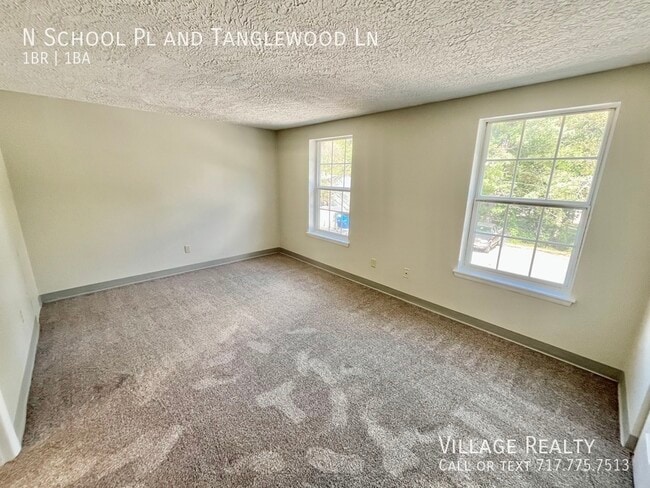 Building Photo - 335 N School Pl