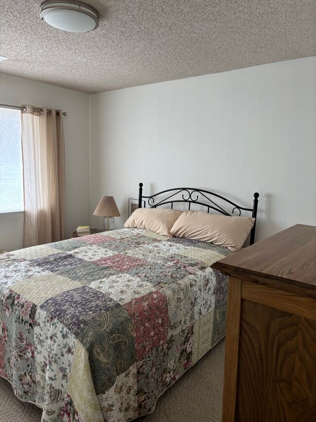 Building Photo - Beautiful Home in Watsonville - 55+ Community- 50% off 1st months rent!!