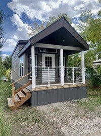 Building Photo - 405 S 1st St