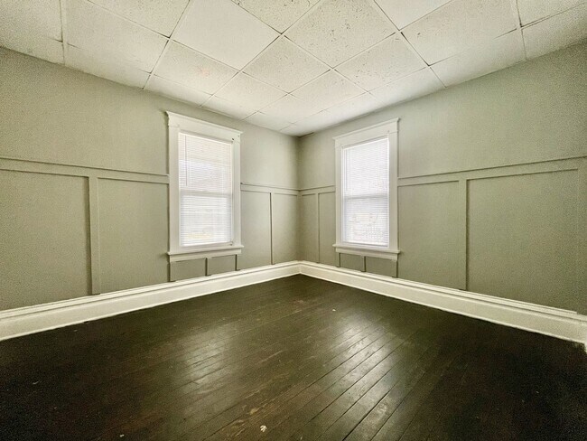 Building Photo - 855 Turner Ave