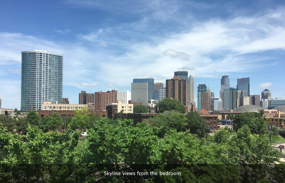 Downtown Skyline view from bedroom - 1800 Lasalle Ave