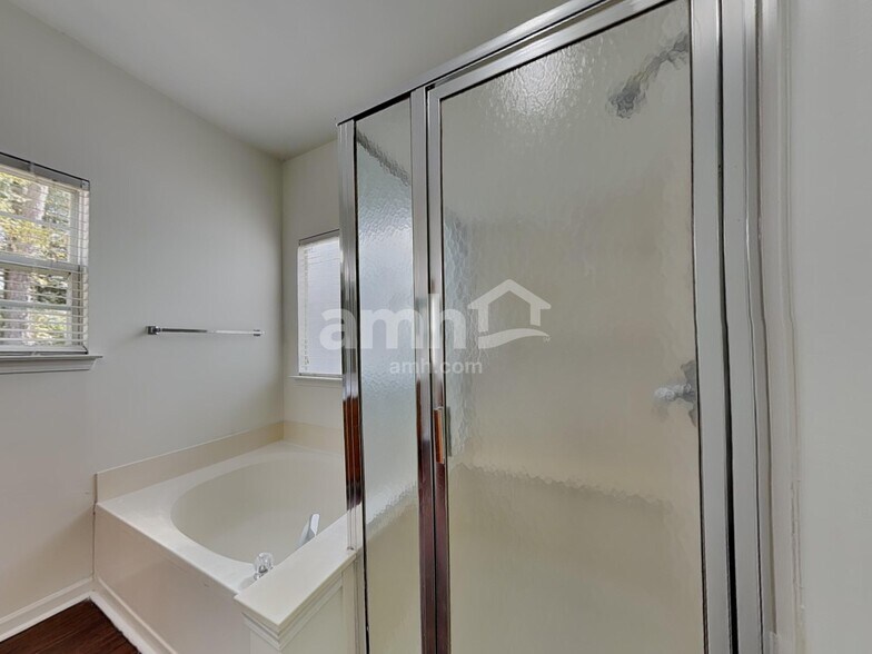 Building Photo - 10239 Stoneykirk Ln