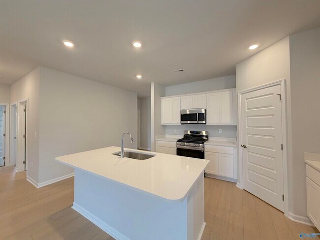 Building Photo - 11017 Wayland Rdg Dr