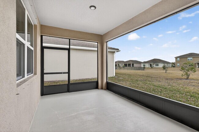 Building Photo - 10552 SW Toren Wy
