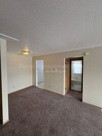 Building Photo - 496 Front St